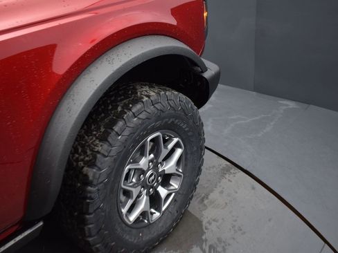 New 2025 Ford Bronco Badlands image 19