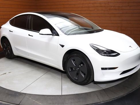Used 2023 Tesla Model 3 Standard Range RWD image 20