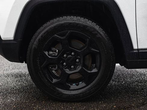 Used 2023 Jeep Compass Trailhawk w/ Trailhawk Elite Group image 12