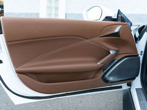Used 2024 Ferrari Roma Spider RWD image 23