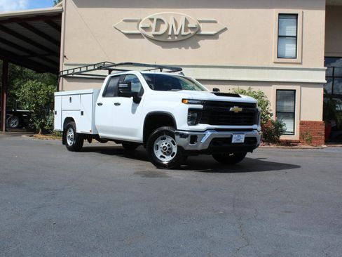 Used 2024 Chevrolet Silverado 2500 W/T w/ WT Convenience Package RWD image 3