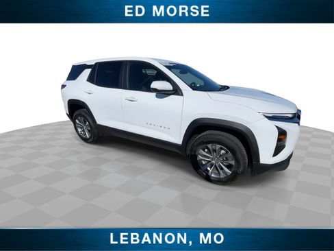 Used 2025 Chevrolet Equinox LT image 2