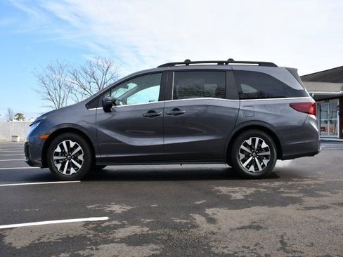 New 2026 Honda Odyssey EX-L image 4