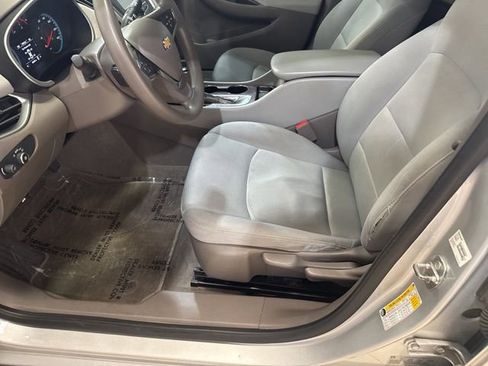 Used 2018 Chevrolet Malibu LS image 16