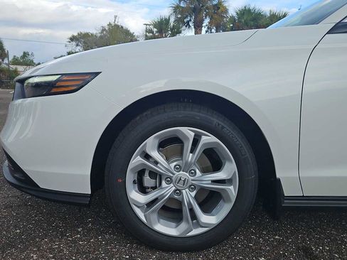 New 2025 Honda Accord LX image 17
