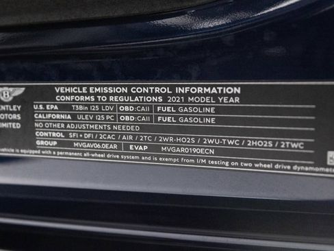 Used 2021 Bentley Flying Spur W12 image 40