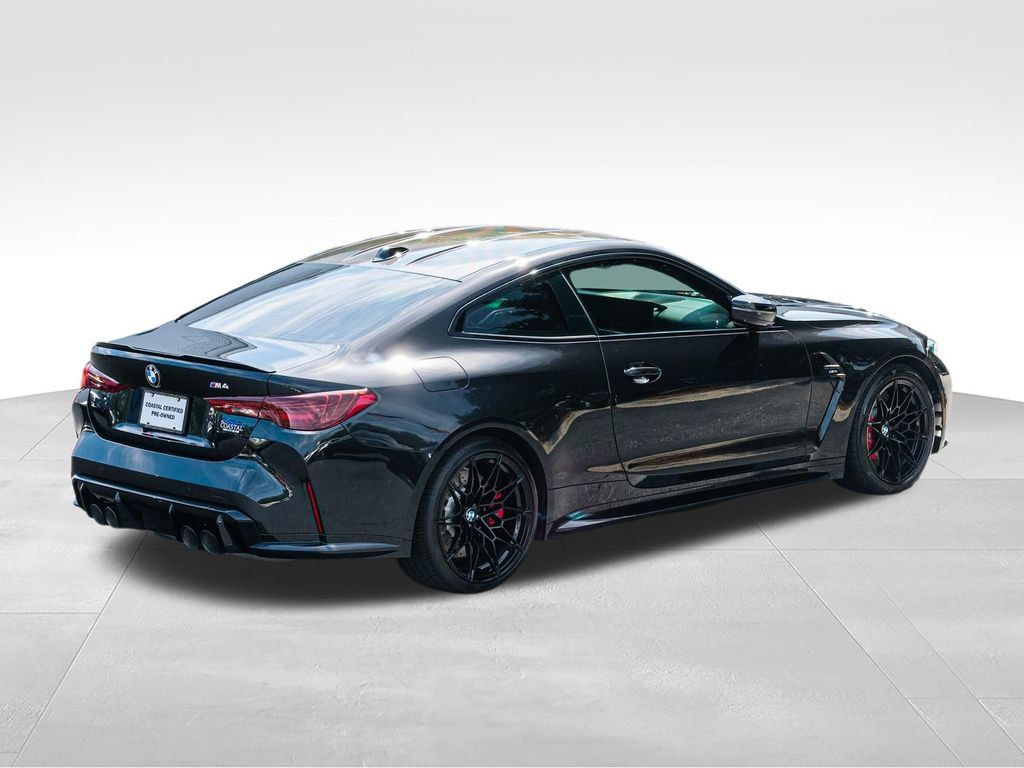 Used 2025 BMW M4 Coupe w/ Executive Package RWD image 5