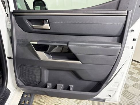 Used 2022 Toyota Tundra Limited image 17