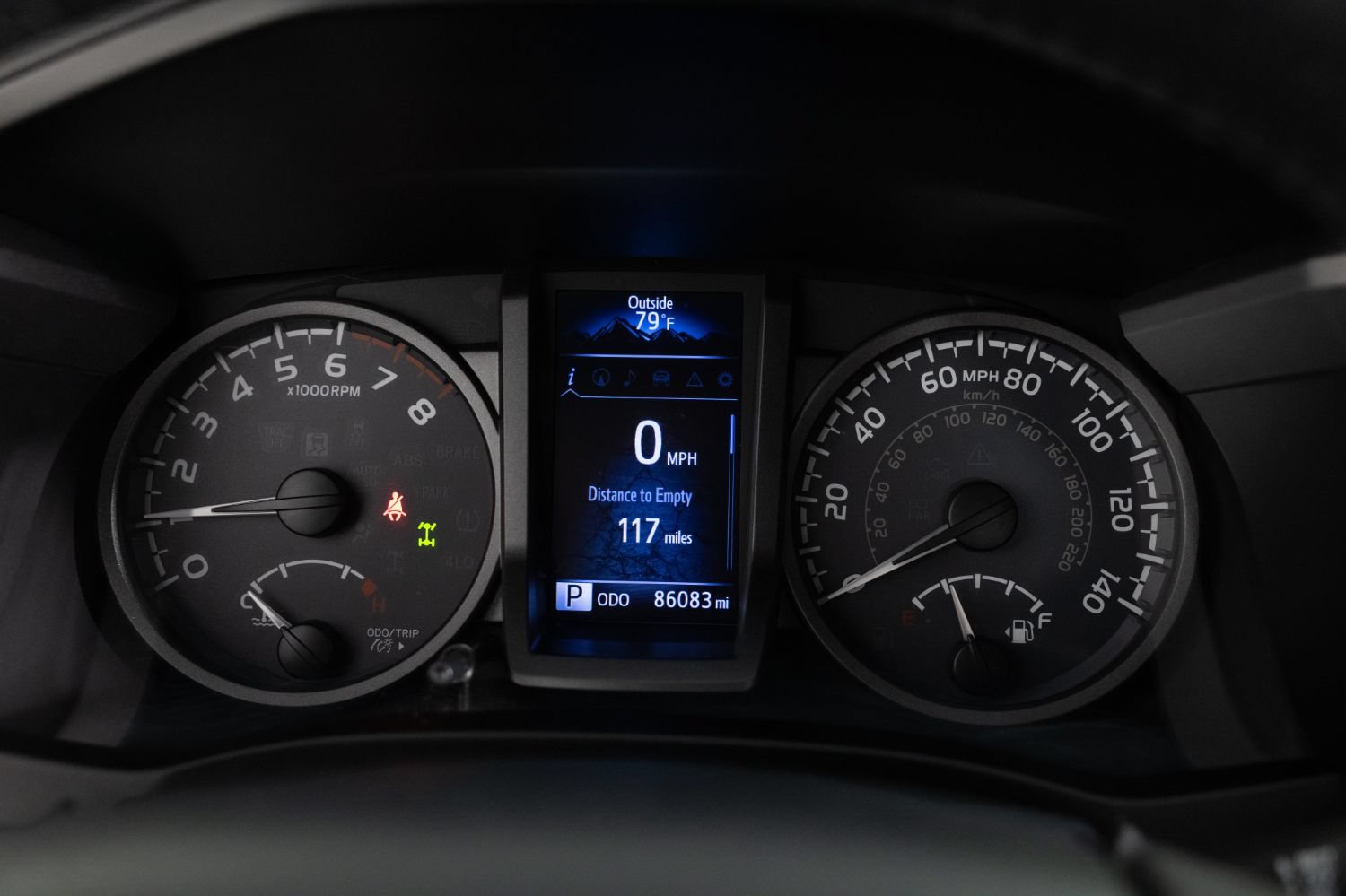 Used 2017 Toyota Tacoma TRD Off-Road w/ Premium & Technology Package AWD/4WD image 33