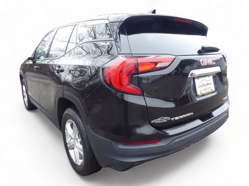 Used 2020 GMC Terrain SLE image 8