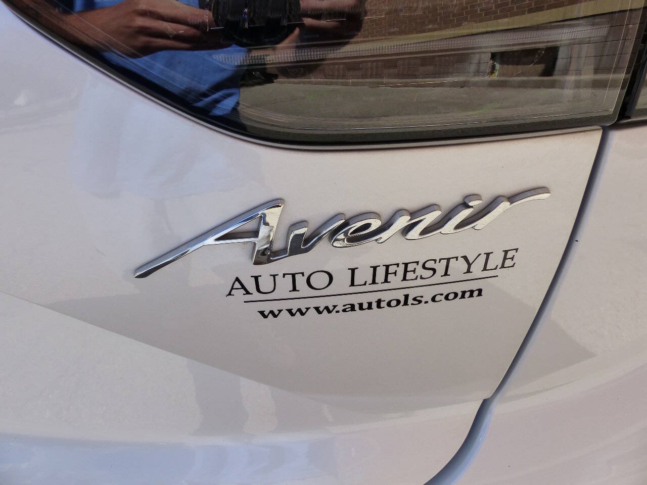 Used 2025 Buick Envision Avenir AWD/4WD image 8