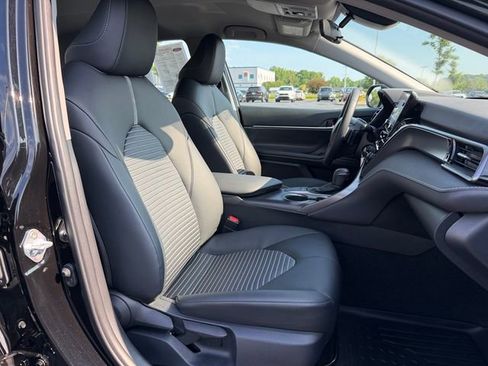 Certified 2023 Toyota Camry SE w/ Blackout Package (TMS) FWD image 18