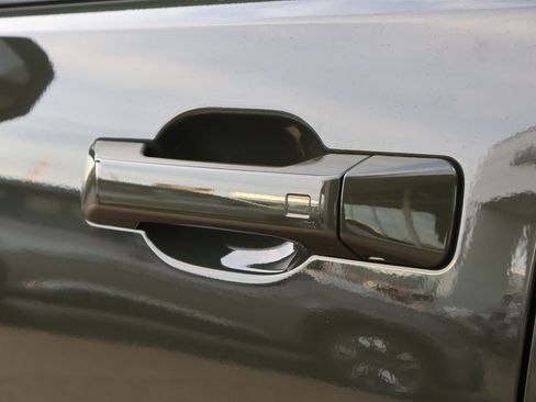 Used 2024 Hyundai Santa Fe Limited image 22