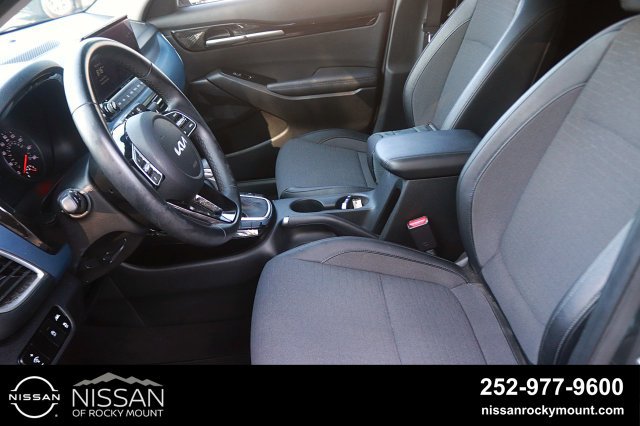 Used 2023 Kia Seltos S w/ Navigation Package FWD image 13