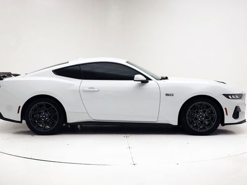 Used 2024 Ford Mustang GT Premium w/ GT Performance Package RWD image 3