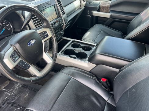 Used 2017 Ford F350 Lariat w/ Camper Package image 7