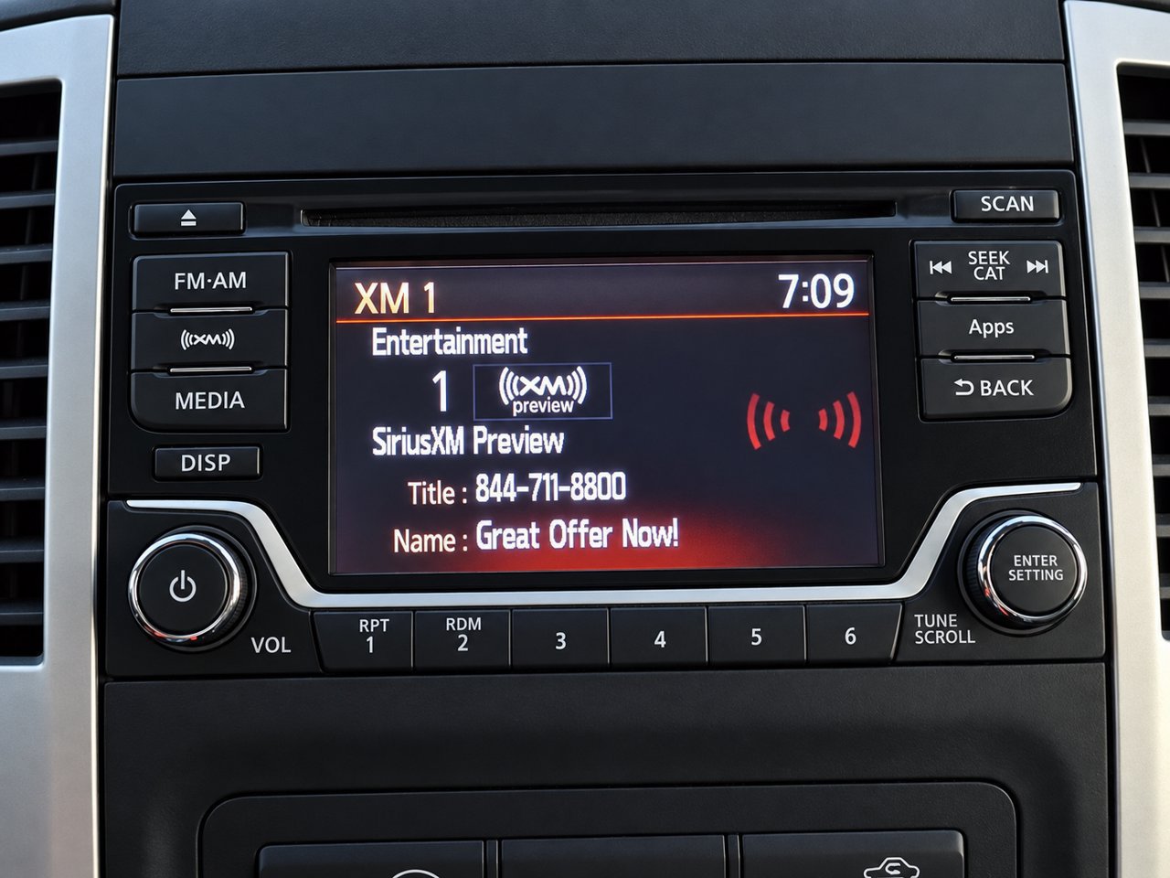 Used 2015 Nissan Frontier SV RWD image 15