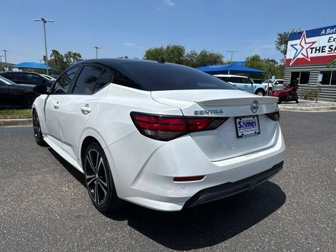 Used 2023 Nissan Sentra SR w/ SR Premium Package FWD image 3
