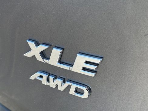 Used 2023 Toyota RAV4 XLE Premium AWD/4WD image 30