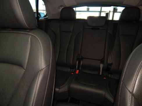 Used 2023 Audi Q8 Premium Plus image 32