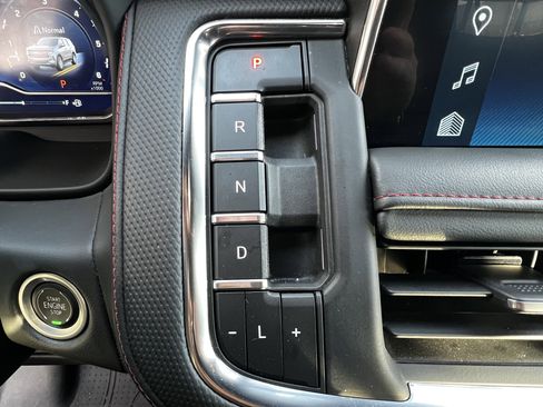 Used 2022 Chevrolet Tahoe RST w/ Luxury Package image 29