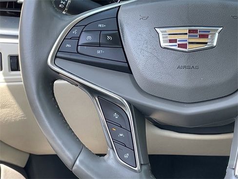 Used 2018 Cadillac XT5 Luxury w/ Driver Awareness Package image 13