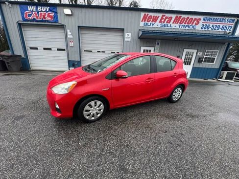 Used 2013 Toyota Prius C Two image 2