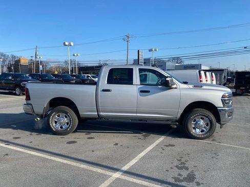 New 2026 RAM 2500 Tradesman AWD/4WD image 9