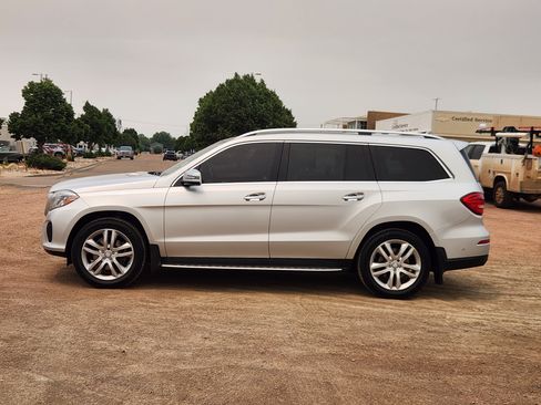 Used 2017 Mercedes-Benz GLS 450 4MATIC image 2