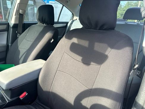 Used 2018 Subaru Legacy 2.5i Premium AWD/4WD image 8