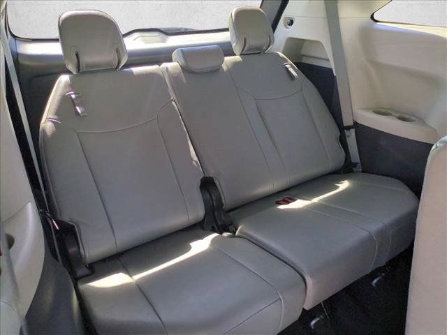 Certified 2023 Toyota Sienna XLE FWD image 18