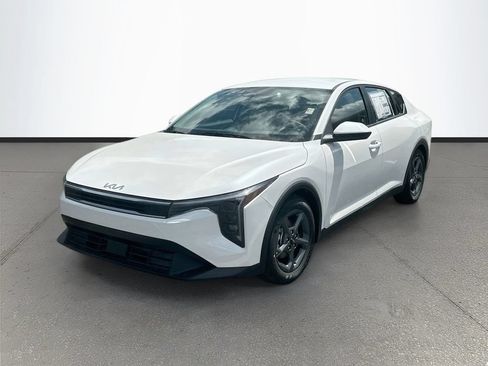New 2026 Kia K4 FWD image 3