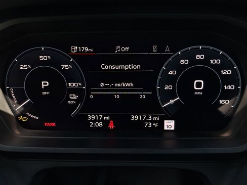 Certified 2025 Audi Q4 e-tron Premium Plus w/ Premium Plus AWD/4WD image 19