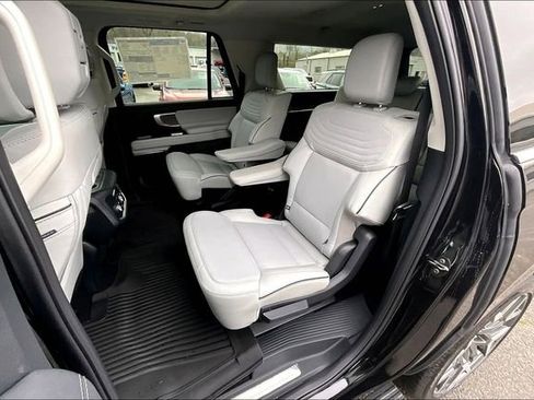 New 2026 Ford Expedition Max Platinum w/ Platinum Ultimate Package AWD/4WD image 10