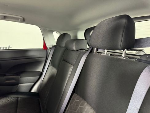 Used 2024 Mitsubishi Outlander Sport ES image 22