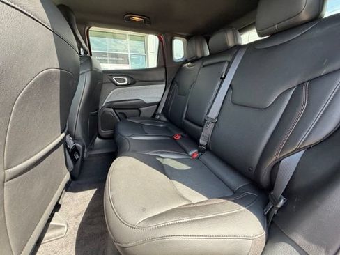 Used 2023 Jeep Compass Latitude AWD/4WD image 10