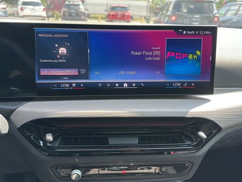 Used 2025 BMW 430i Coupe w/ Premium Package RWD image 11