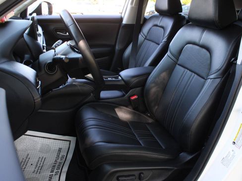 Used 2026 Honda HR-V EX-L image 17