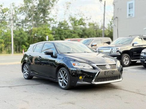 Used 2016 Lexus CT 200h FWD image 4