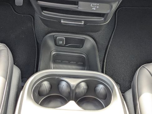 New 2026 Chrysler Voyager LX image 18