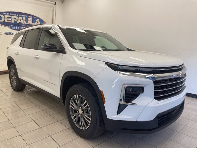 New 2027 Chevrolet Traverse LT AWD/4WD image 3