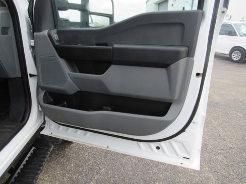 Used 2023 Ford F550 4x4 Regular Cab Super Duty image 11