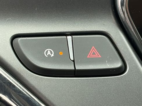 Used 2020 Chevrolet Blazer RS FWD image 22