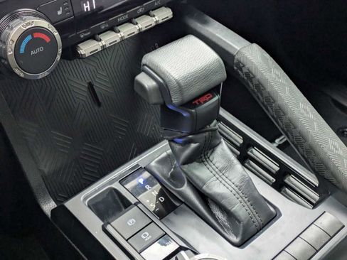 Used 2024 Toyota Tacoma TRD Sport image 30