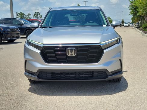 Used 2024 Honda CR-V EX image 2