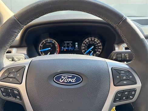 Used 2019 Ford Ranger XLT w/ FX4 Off-Road Package image 11