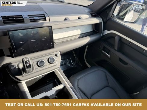 Used 2025 Land Rover Defender 110 S image 24