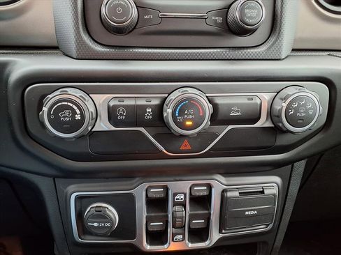 Used 2020 Jeep Gladiator Sport w/ Quick Order Package 24S image 24