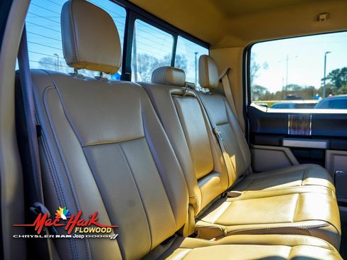 Used 2020 Ford F150 Lariat w/ Equipment Group 501A Mid image 10