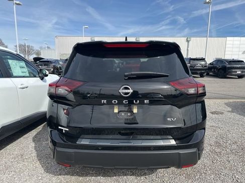 Certified 2024 Nissan Rogue SV image 3